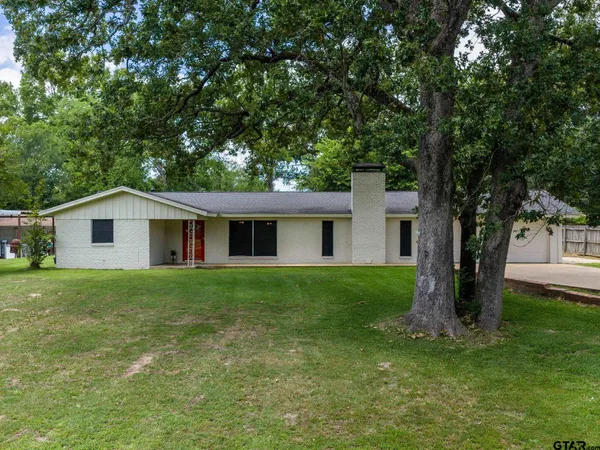 $269,000 | 423 Hardee Drive, Chandler, TX 75758