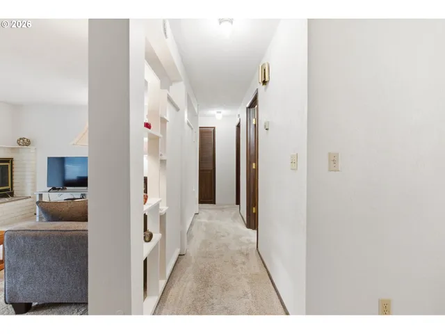 $309,900 | 600 Cherry Drive, Unit 8, Eugene, OR 97401