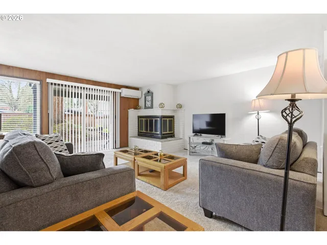 $309,900 | 600 Cherry Drive, Unit 8, Eugene, OR 97401