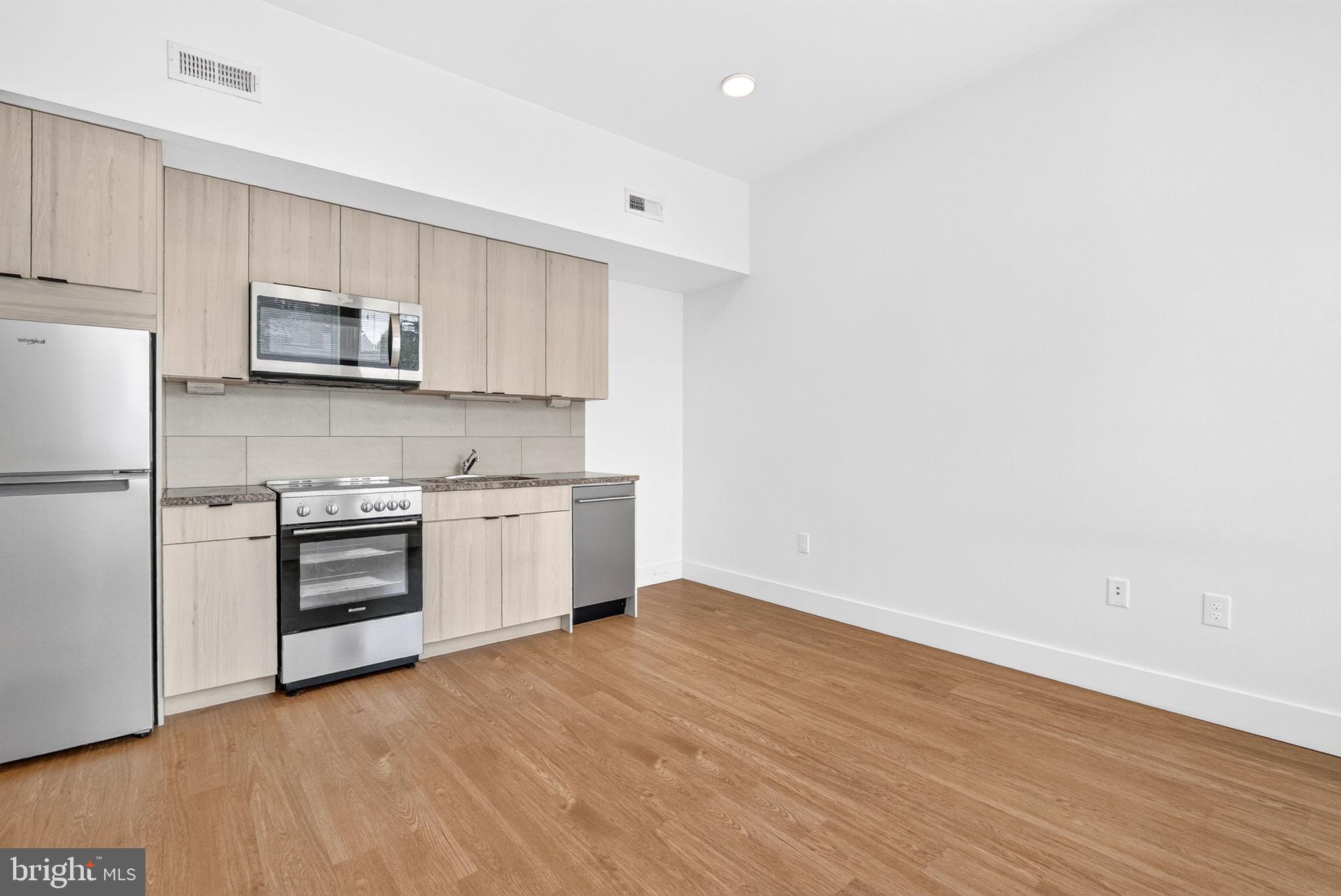 1731 Kalorama Road Northwest, Unit 203 Washington, DC 20009 - Photo 12 of 22