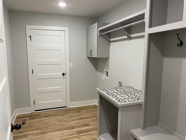 $334,750 | 8593 East Cherrywood Court, Bel Aire, KS 67226