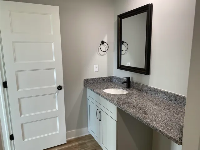 $334,750 | 8593 East Cherrywood Court, Bel Aire, KS 67226