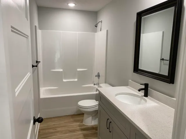 $334,750 | 8593 East Cherrywood Court, Bel Aire, KS 67226