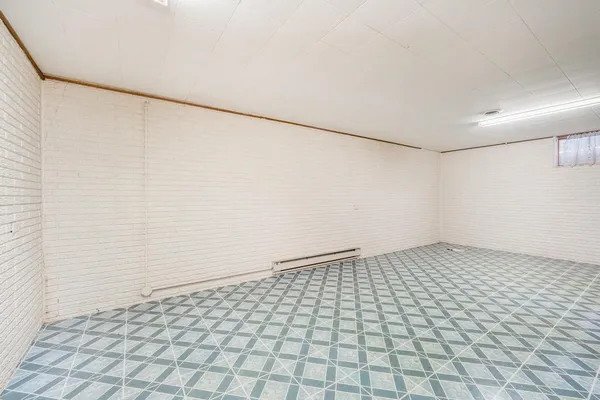 $140,000 | 523 W Avenue East, Caldwell, KS 67022