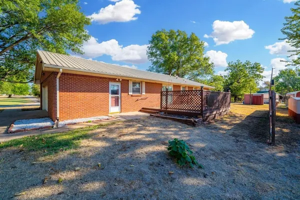 $140,000 | 523 W Avenue East, Caldwell, KS 67022