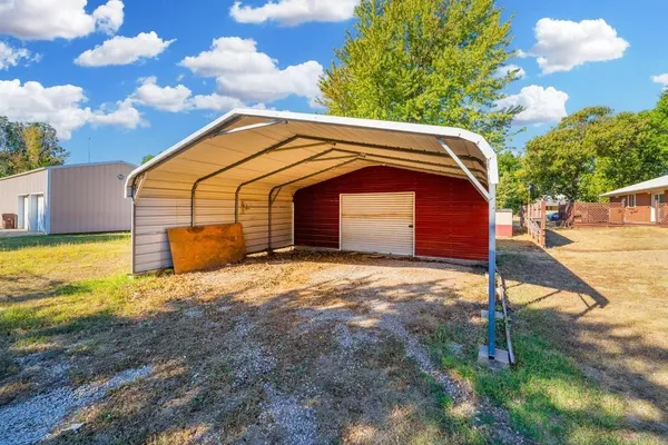 $140,000 | 523 W Avenue East, Caldwell, KS 67022