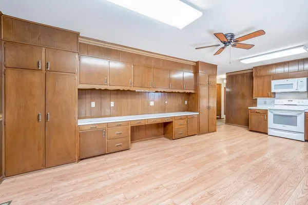 $140,000 | 523 W Avenue East, Caldwell, KS 67022