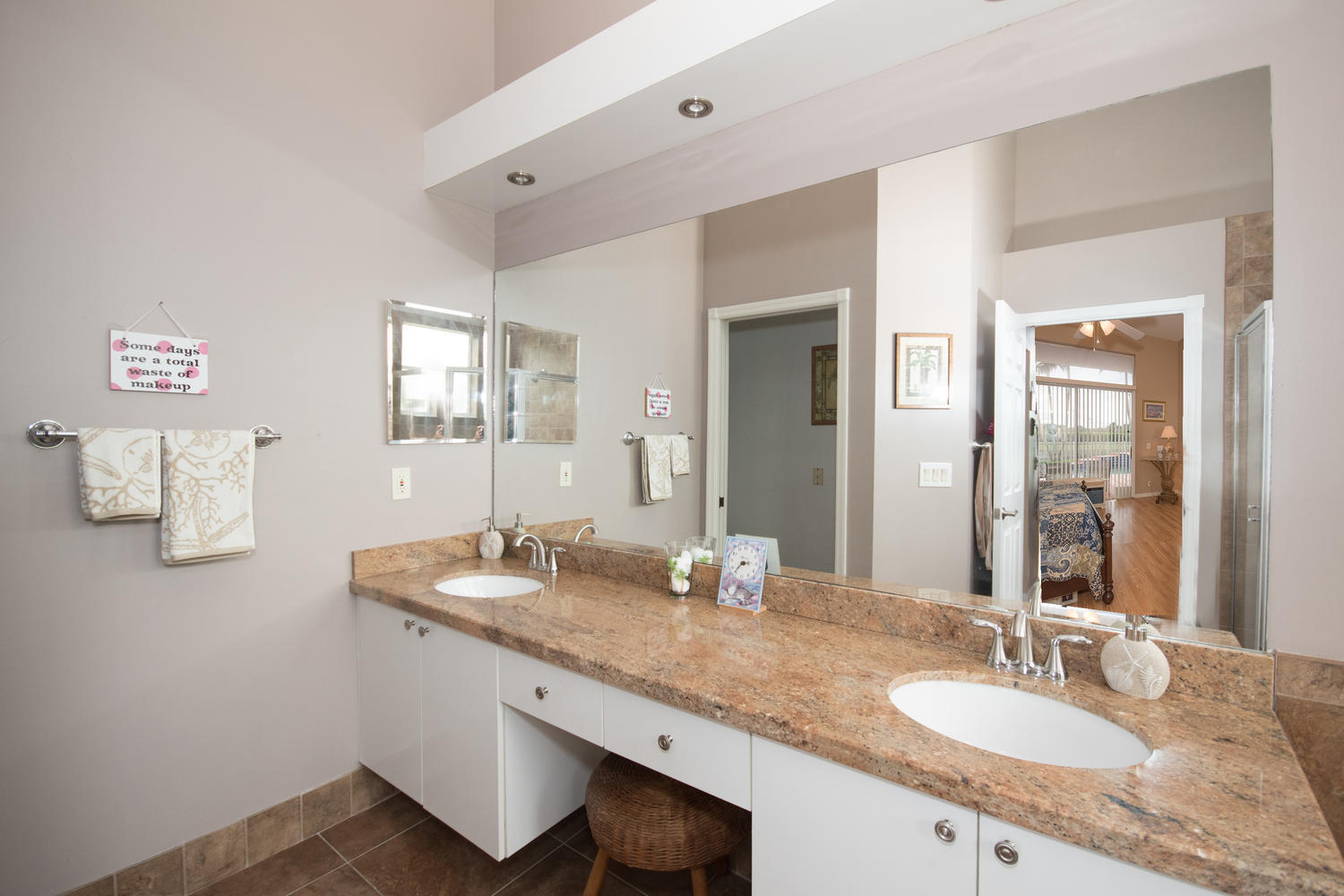 10864 Tea Olive Lane Boca Raton, FL 33498 - Photo 19 of 48 10864 Tea Olive Ln Boca Raton-large-028-