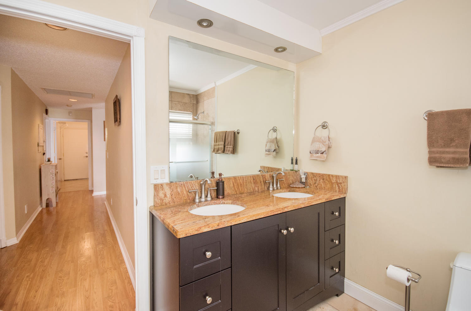 10864 Tea Olive Lane Boca Raton, FL 33498 - Photo 21 of 48 10864 Tea Olive Ln Boca Raton-large-032-