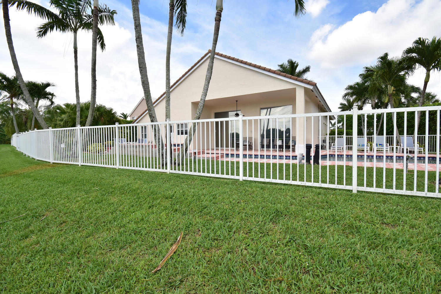 10864 Tea Olive Lane Boca Raton, FL 33498 - Photo 38 of 48 10864 Tea Olive Ln Boca Raton-large-050-