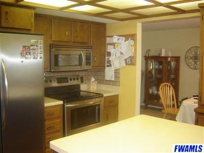 907 Moeller Road New Haven, IN 46774 - Photo 3 of 11 Gallery Image 3