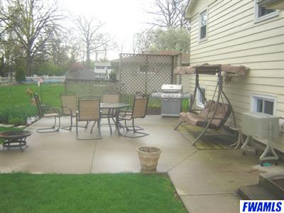 907 Moeller Road New Haven, IN 46774 - Photo 5 of 11 Gallery Image 5
