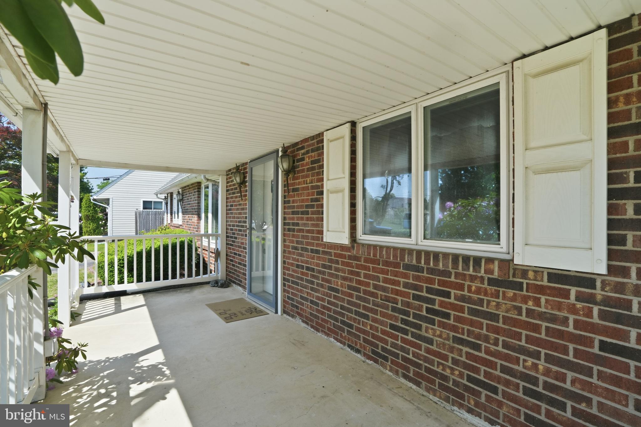 9 Violet Road Levittown, PA 19057 - Photo 4 of 47 Front Porch