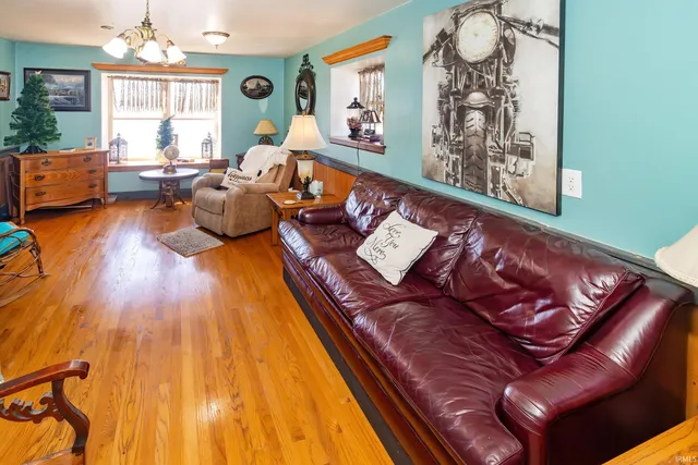 $379,900 | 1813 College Avenue, Vincennes, IN 47591