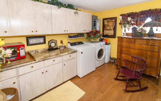 $379,900 | 1813 College Avenue, Vincennes, IN 47591