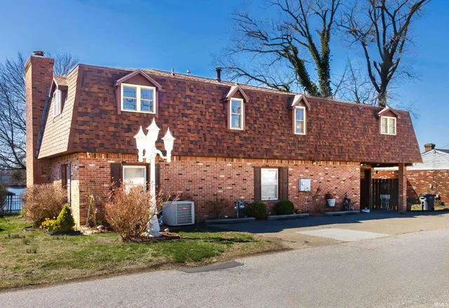 $379,900 | 1813 College Avenue, Vincennes, IN 47591