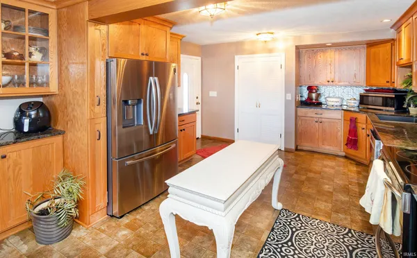 $379,900 | 1813 College Avenue, Vincennes, IN 47591