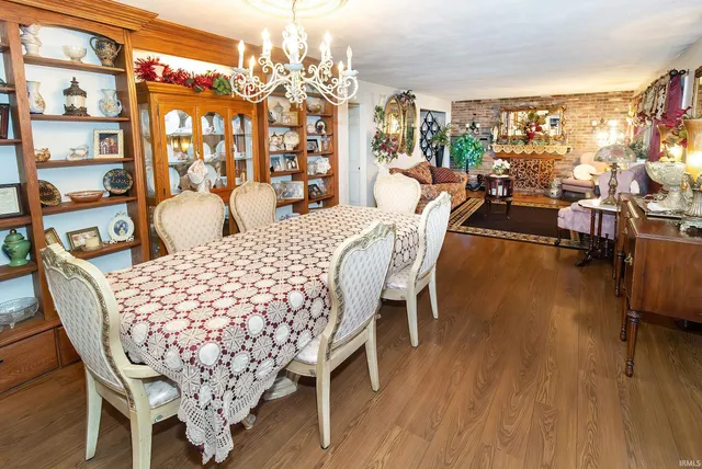 $379,900 | 1813 College Avenue, Vincennes, IN 47591