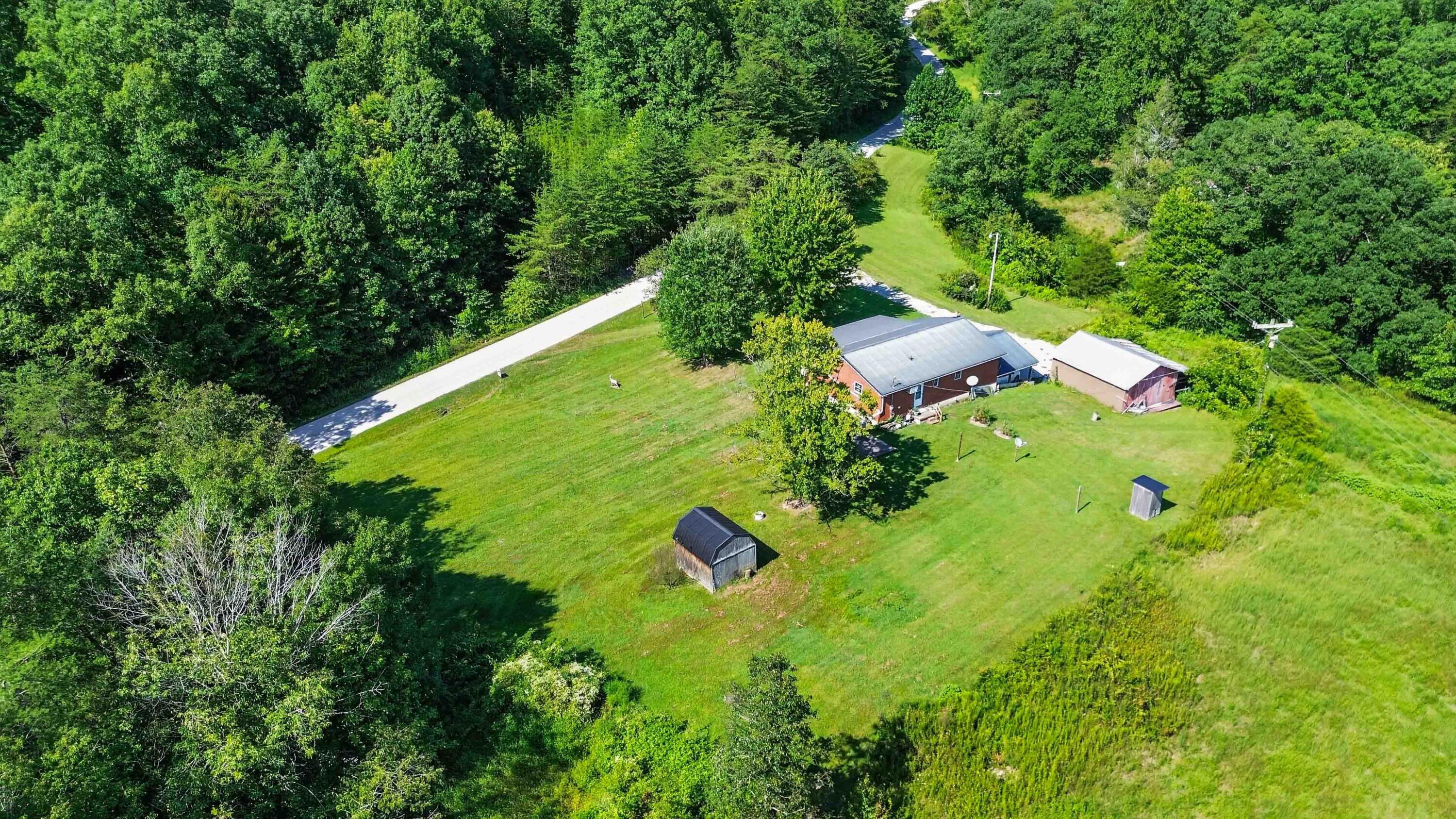 620 Henson Creek Road Liberty, KY 42539 - Photo 15 of 42 033