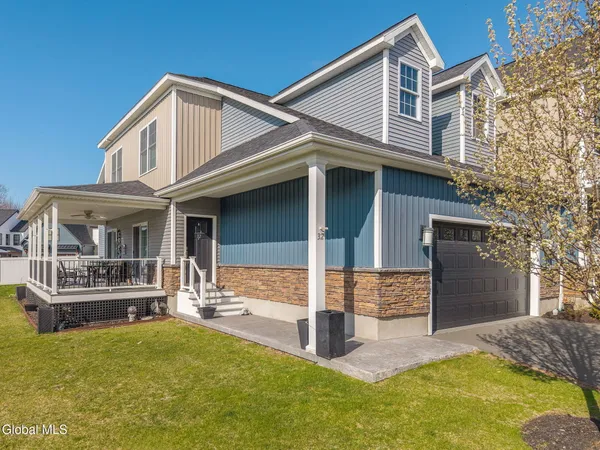 $550,000 | 32 Stacey Way, North Greenbush, NY 12180