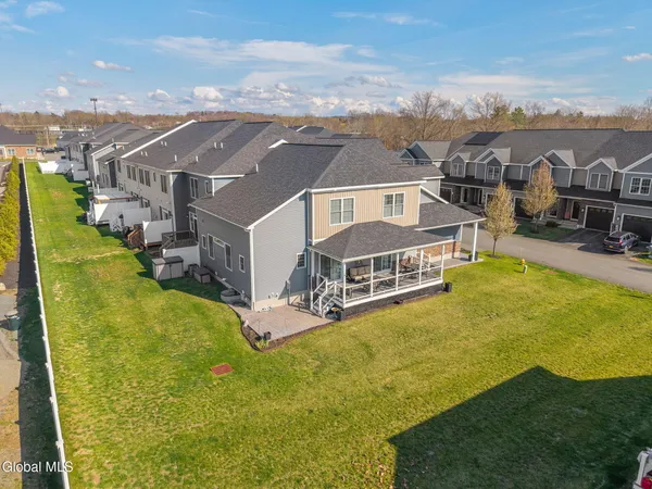 $550,000 | 32 Stacey Way, North Greenbush, NY 12180