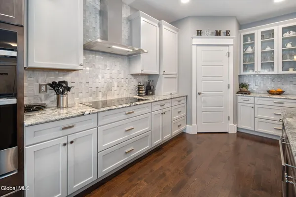 $550,000 | 32 Stacey Way, North Greenbush, NY 12180