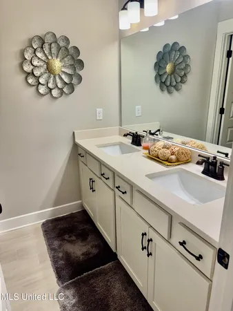 $499,500 | 6934 North Sunrise Loop, Olive Branch, MS 38654