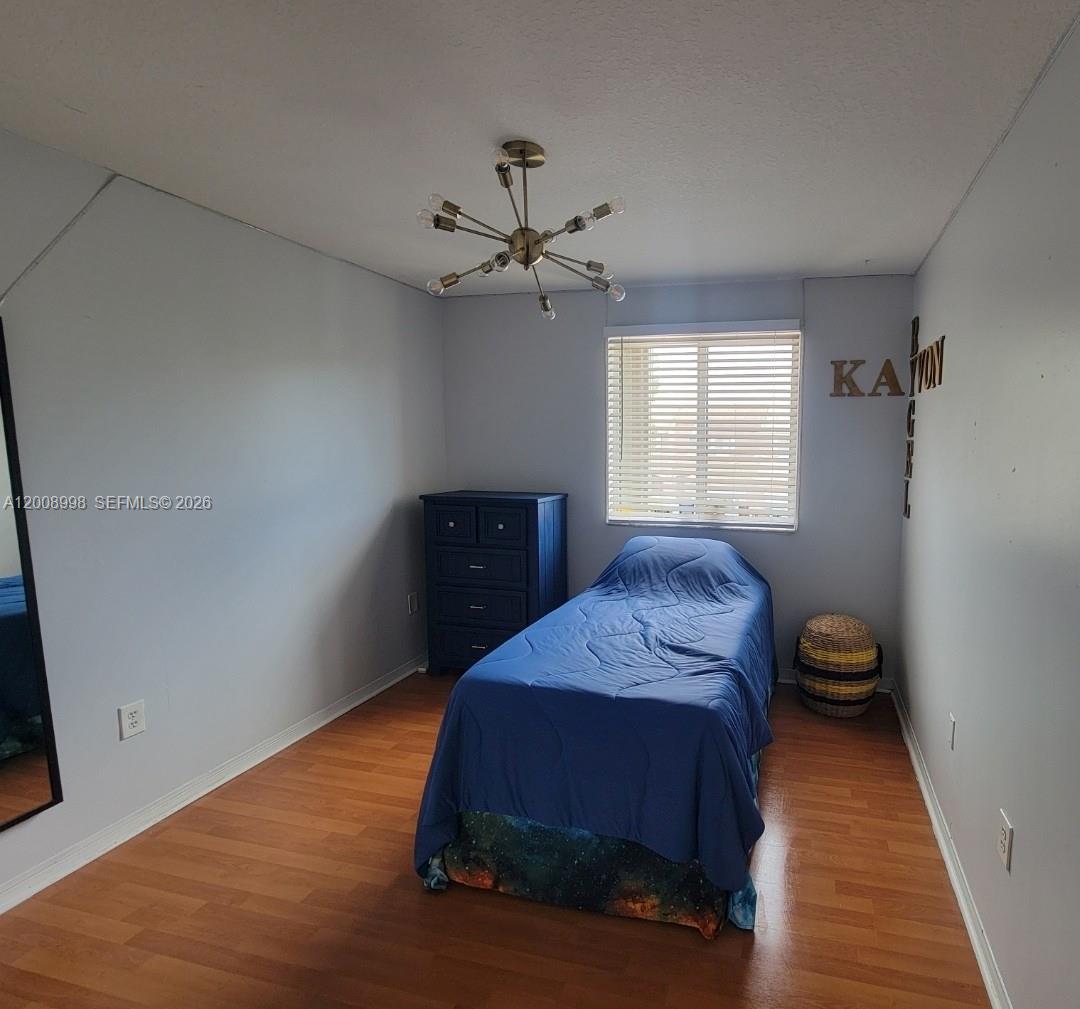 16504 Southwest 71st Terrace Miami, FL 33193 - Photo 6 of 8