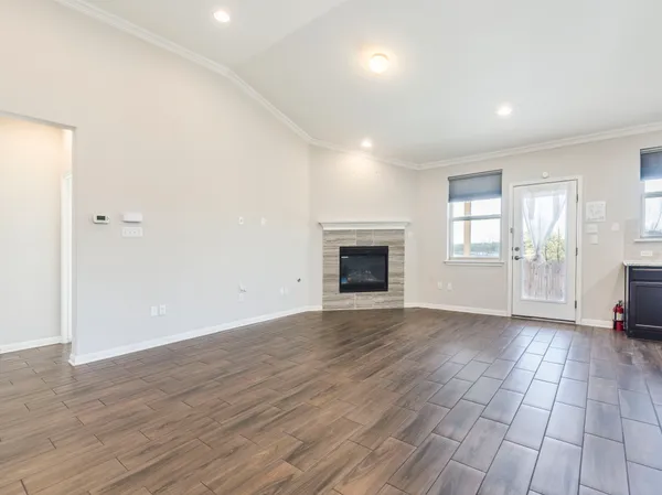 $2,700 | 6829 Banff Cove, Austin, TX 78754