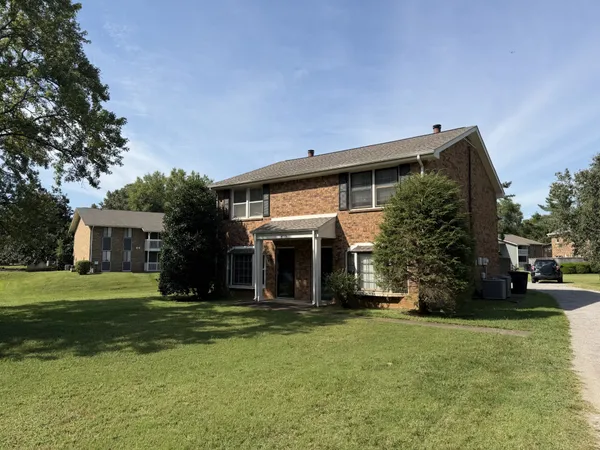 $1,875 | 405 Alexander Drive, Unit A, Franklin, TN 37064