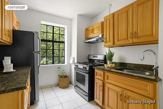 $525,000 | 116 Pinehurst Avenue, Unit F25 | Hudson Heights