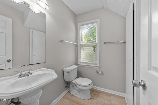 $1,600 | 2 Tarawa Terrace, Durham, NC 27705