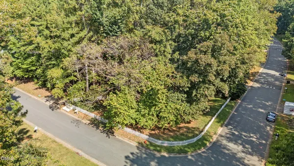 $1,600 | 2 Tarawa Terrace, Durham, NC 27705