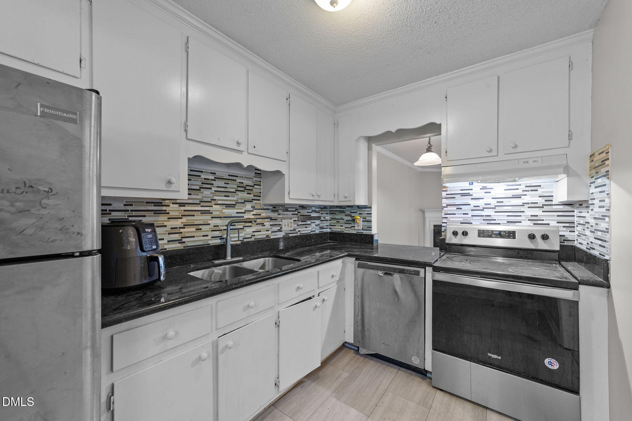 2 Tarawa Terrace Durham, NC 27705 - Photo 8 of 19 12-web-or-mls-VB4A5768