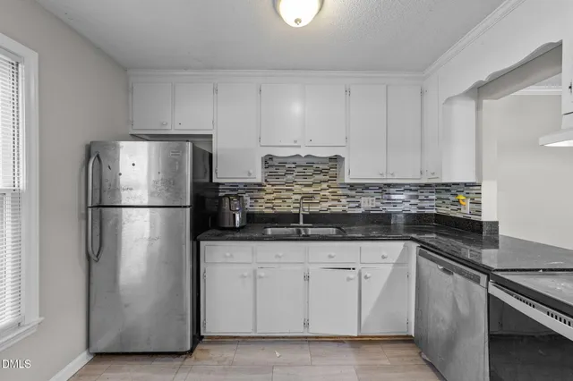 $1,600 | 2 Tarawa Terrace, Durham, NC 27705