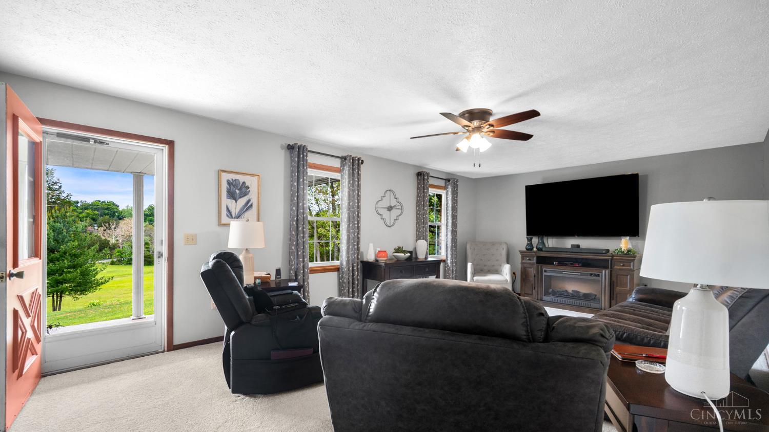 2424 Tulip Road Lynx, OH 45650 - Photo 5 of 32