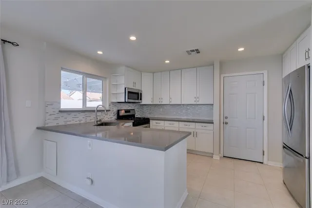 $2,012 | 225 Comanche Place, Henderson, NV 89074