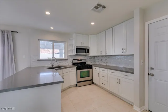 $2,012 | 225 Comanche Place, Henderson, NV 89074