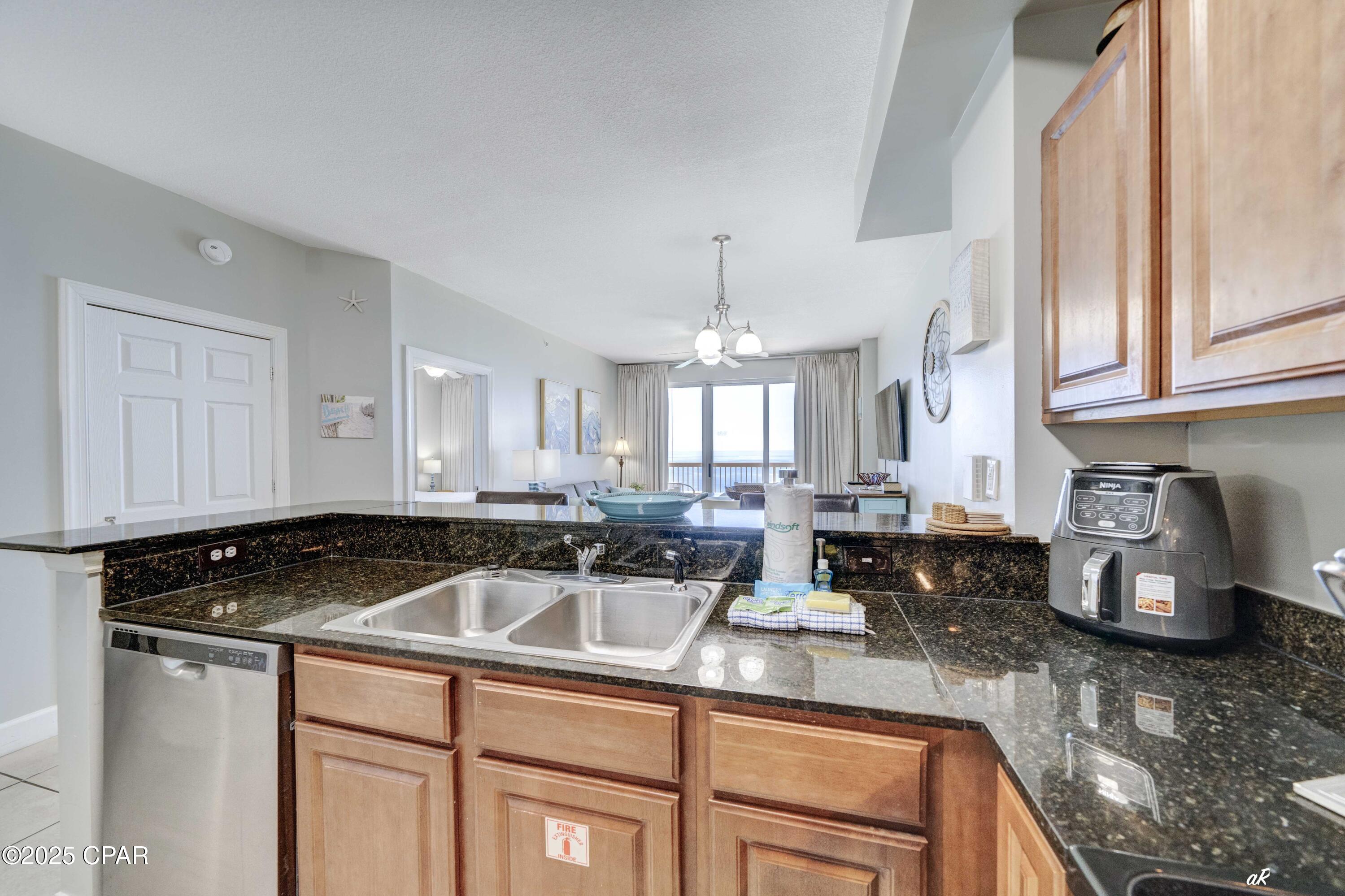14825 Front Beach Road Panama City Beach, FL 32413 - Photo 11 of 46 Gallery Image 11