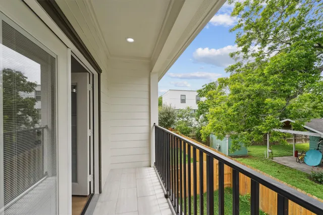 $360,000 | 5013 Golden Forest Drive, Houston, TX 77091