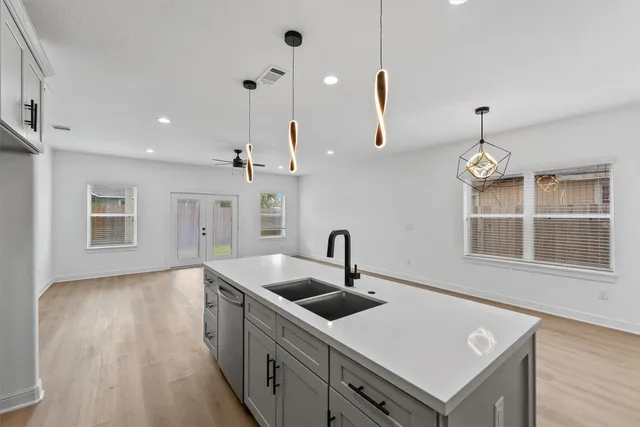 $360,000 | 5013 Golden Forest Drive, Houston, TX 77091