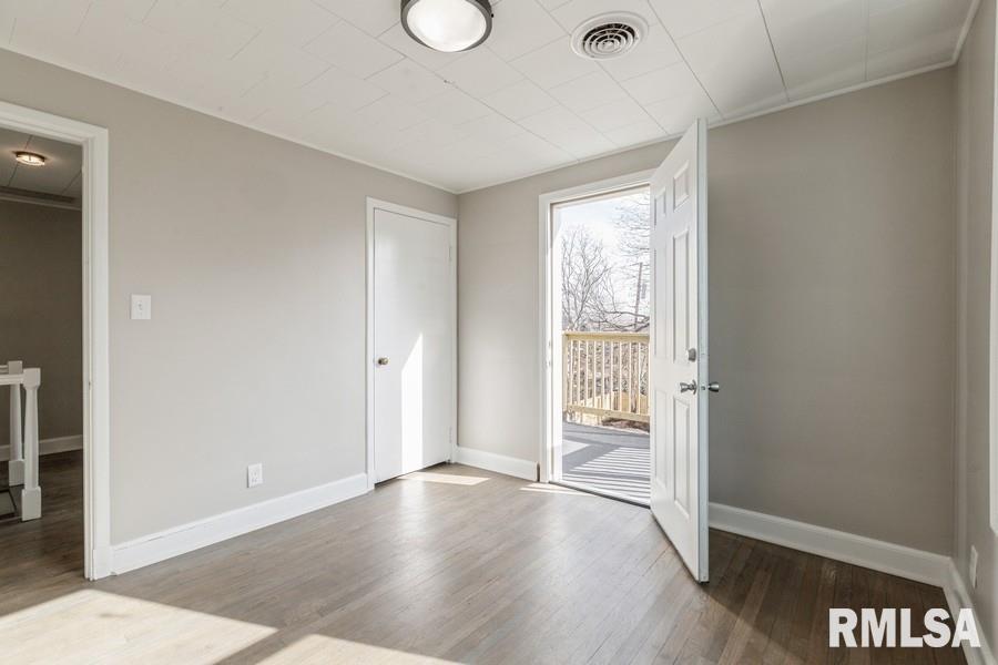 1717 North 3rd Street Clinton, IA 52732 - Photo 14 of 15