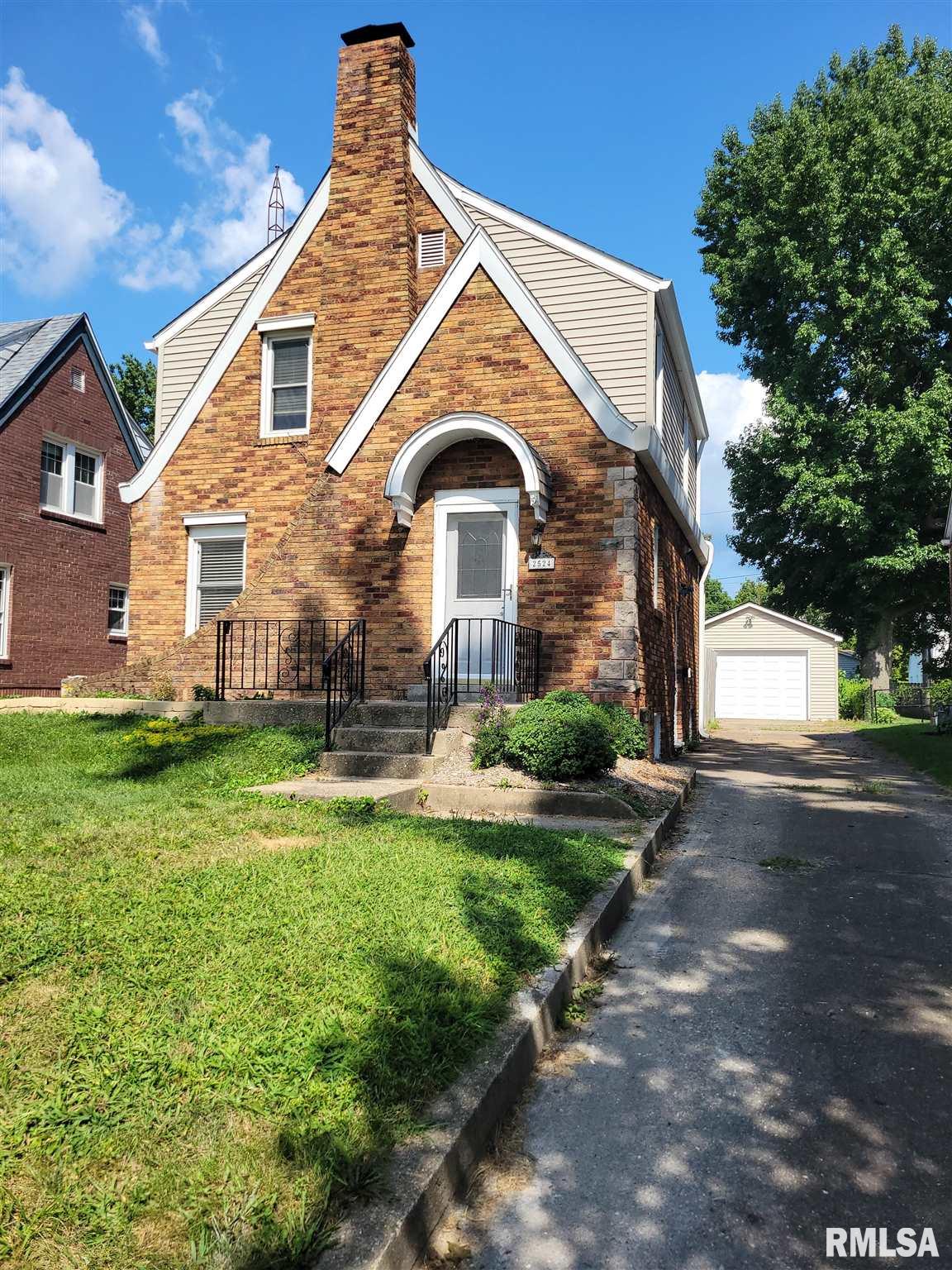 2524 South 7th Street Springfield, IL 62703 - Photo 2 of 41 Gallery Image 2