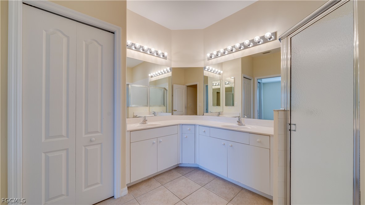 4725 Fairloop Run Lehigh Acres, FL 33973 - Photo 20 of 37 Gallery Image 20