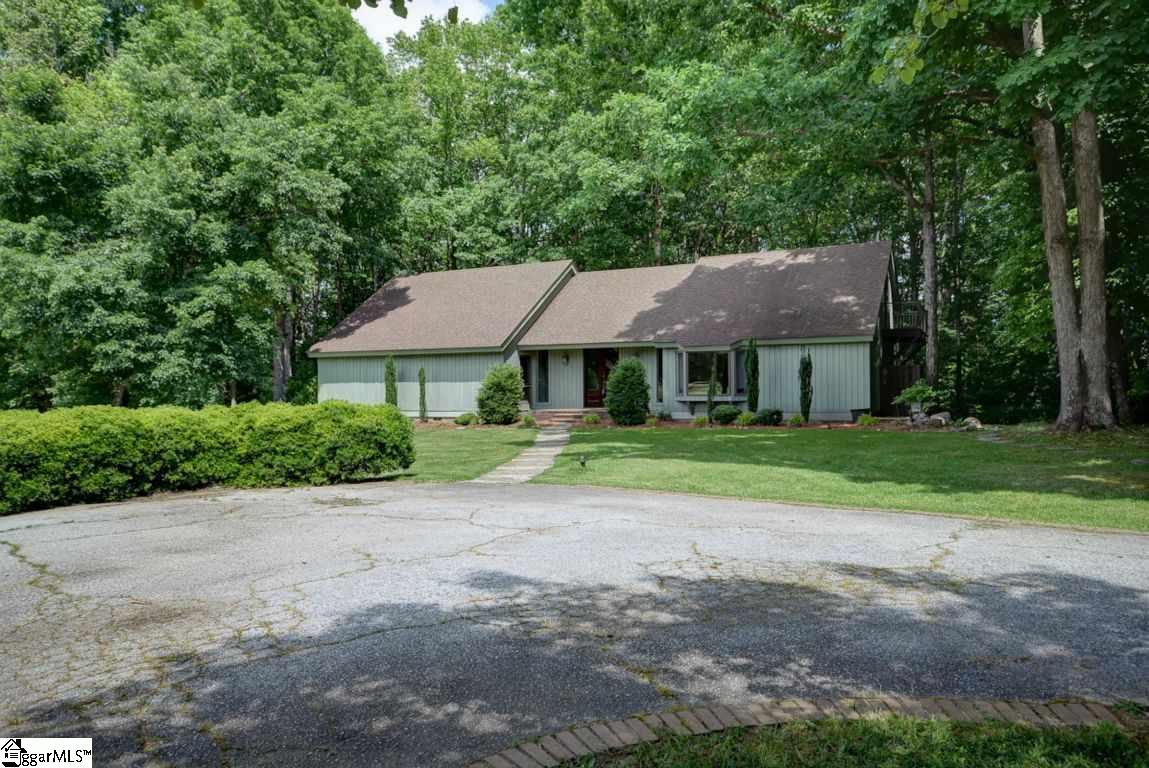 176 Hickory Forest Laurens, SC 29360 - Photo 2 of 36