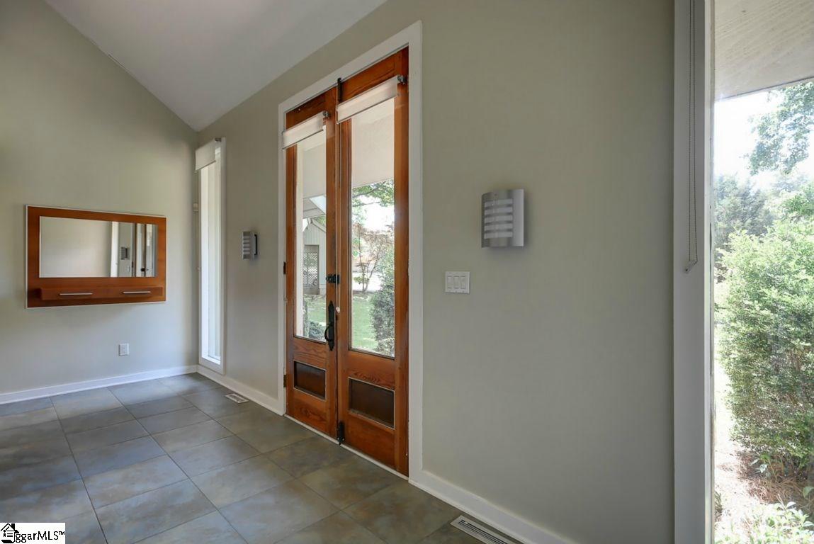 176 Hickory Forest Laurens, SC 29360 - Photo 3 of 36