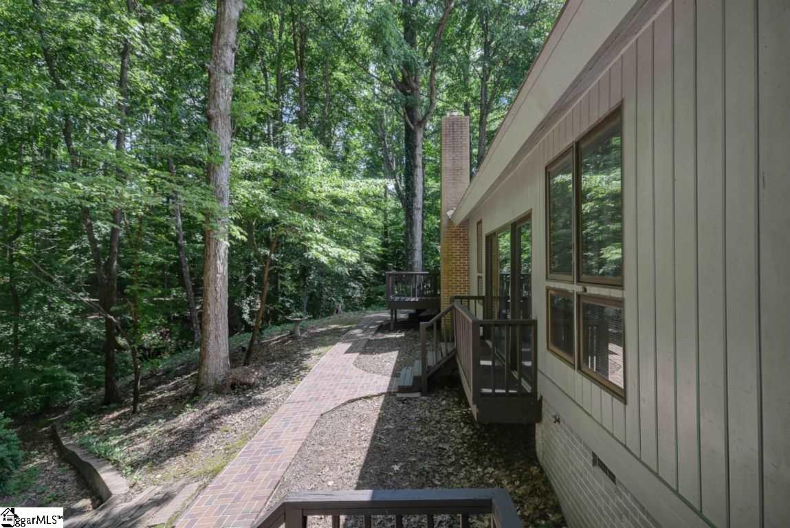 176 Hickory Forest Laurens, SC 29360 - Photo 31 of 36