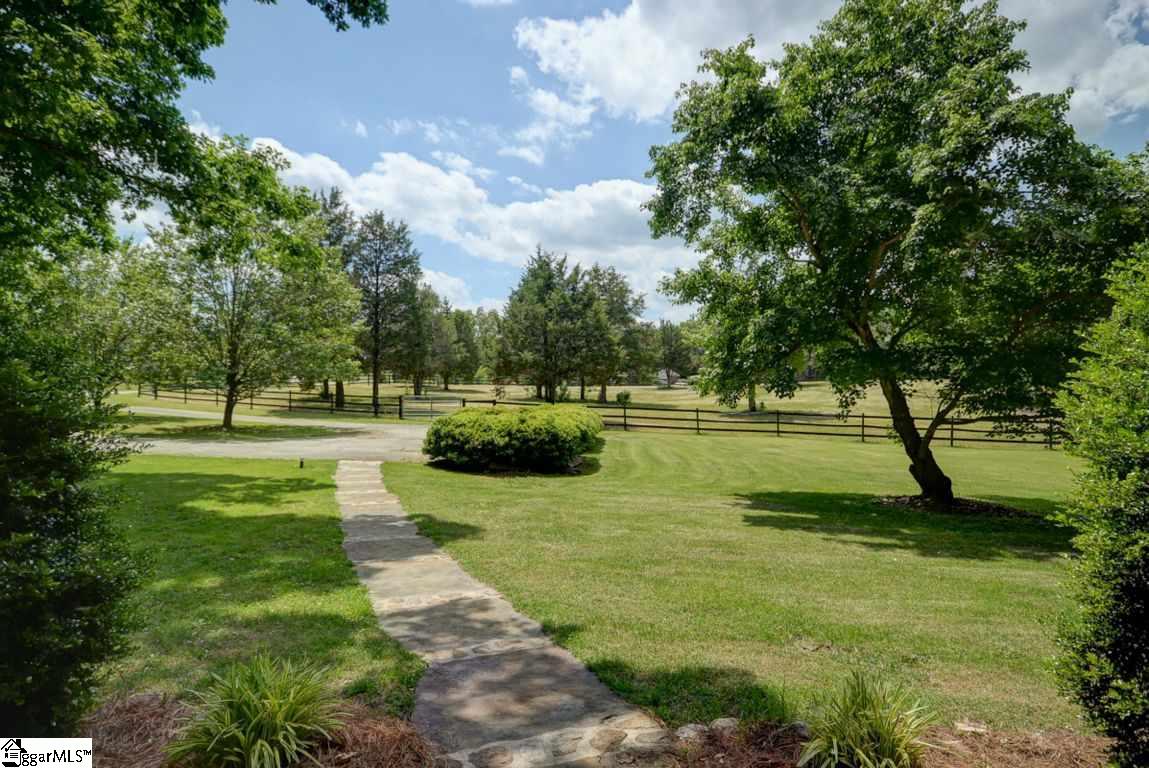 176 Hickory Forest Laurens, SC 29360 - Photo 33 of 36