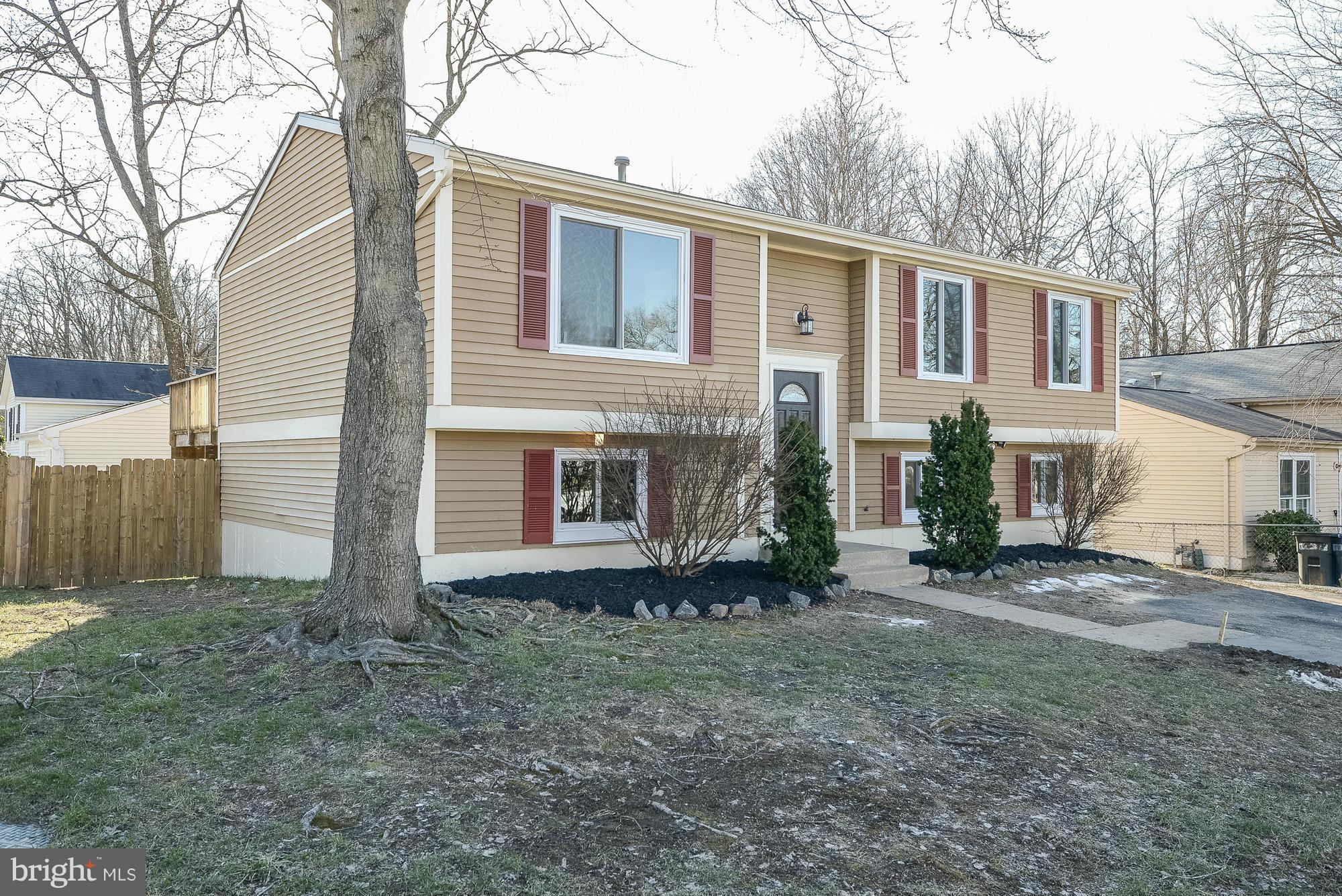 3203 Napper Road Alexandria, VA 22306 - Photo 2 of 30 Exterior (Front)
