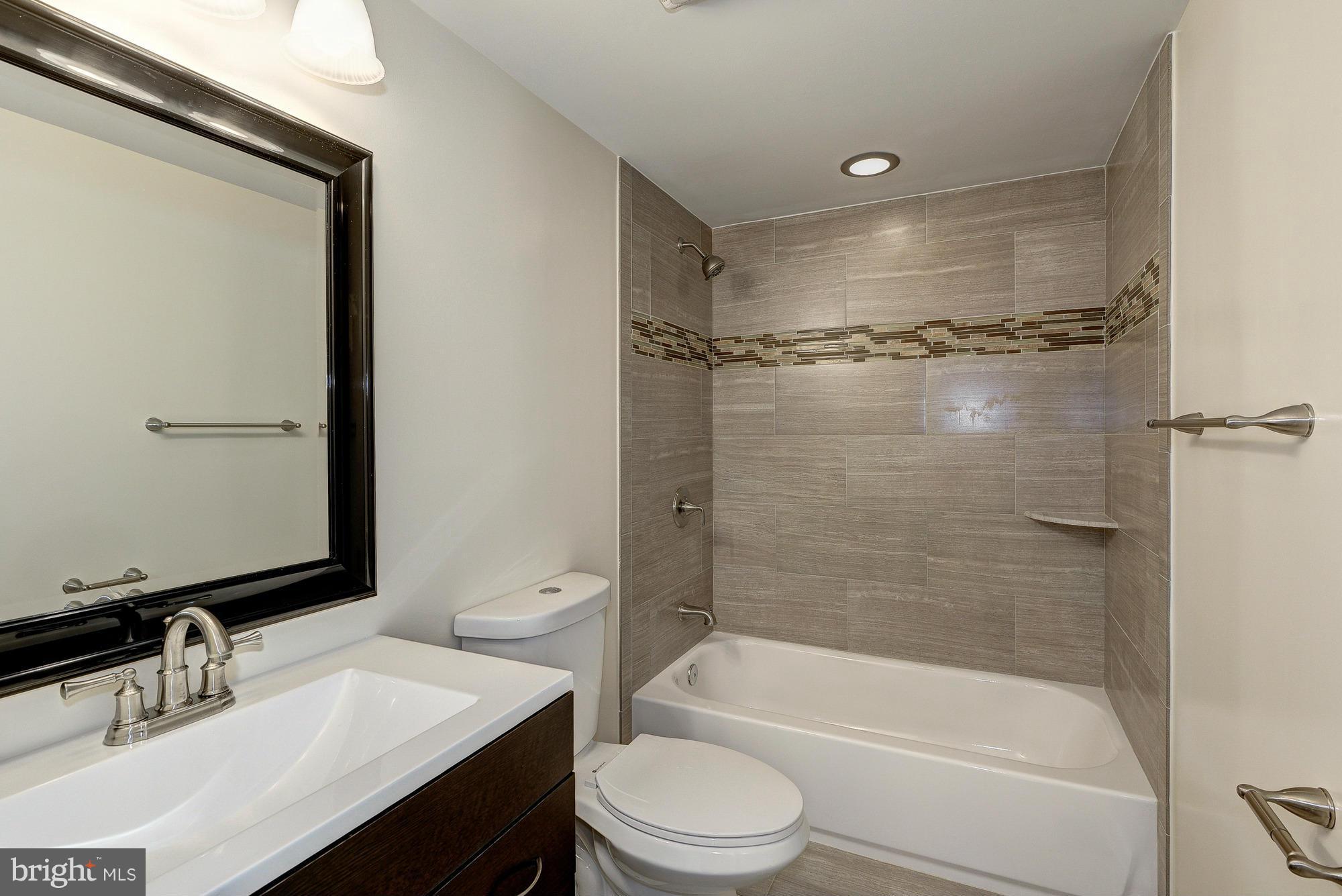 3203 Napper Road Alexandria, VA 22306 - Photo 13 of 30 Interior (General)